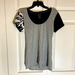 WOMENS SZ M FOX OPEN BACK T SHIRT
